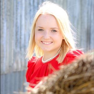 Meet your Posher, Hannah